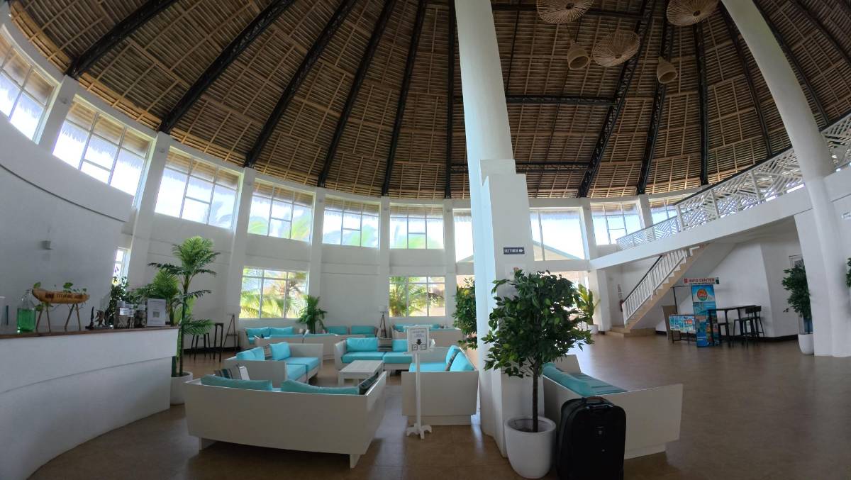 Hotel Media Luna: un lugar que cautiva con su belleza en las playas de Roatán