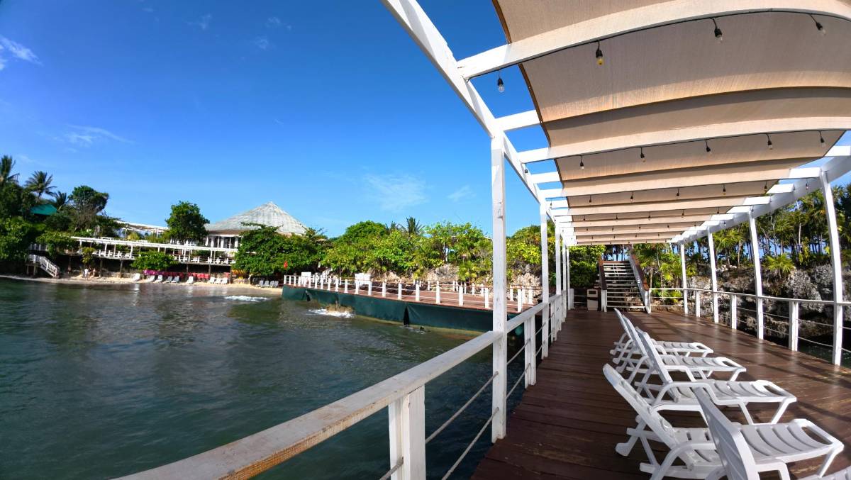 Hotel Media Luna: un lugar que cautiva con su belleza en las playas de Roatán