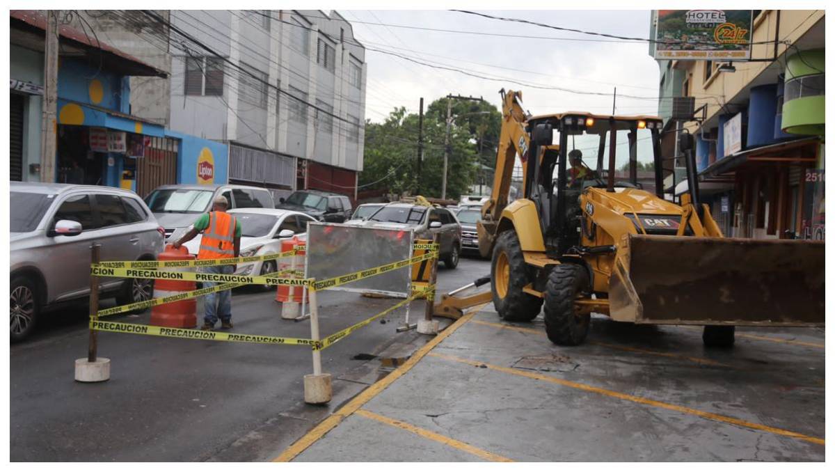 Mandan a reparar hundimiento en San Pedro Sula que se viralizó en las redes sociales