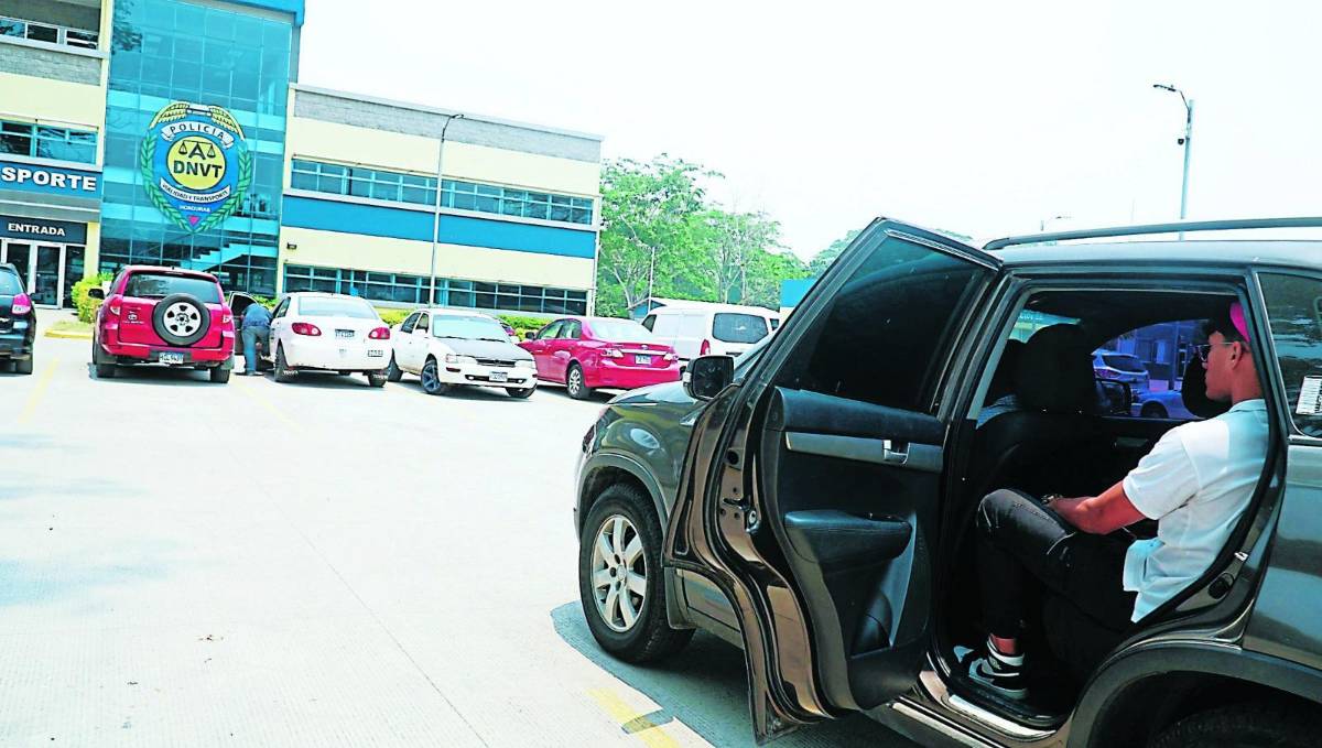 De L400 es la multa por acompañantes sin cinturón