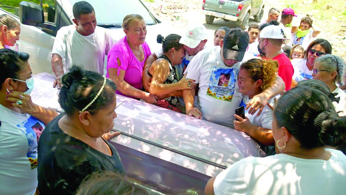 Sepultan a hondureña asesinada en Texas, Estados Unidos