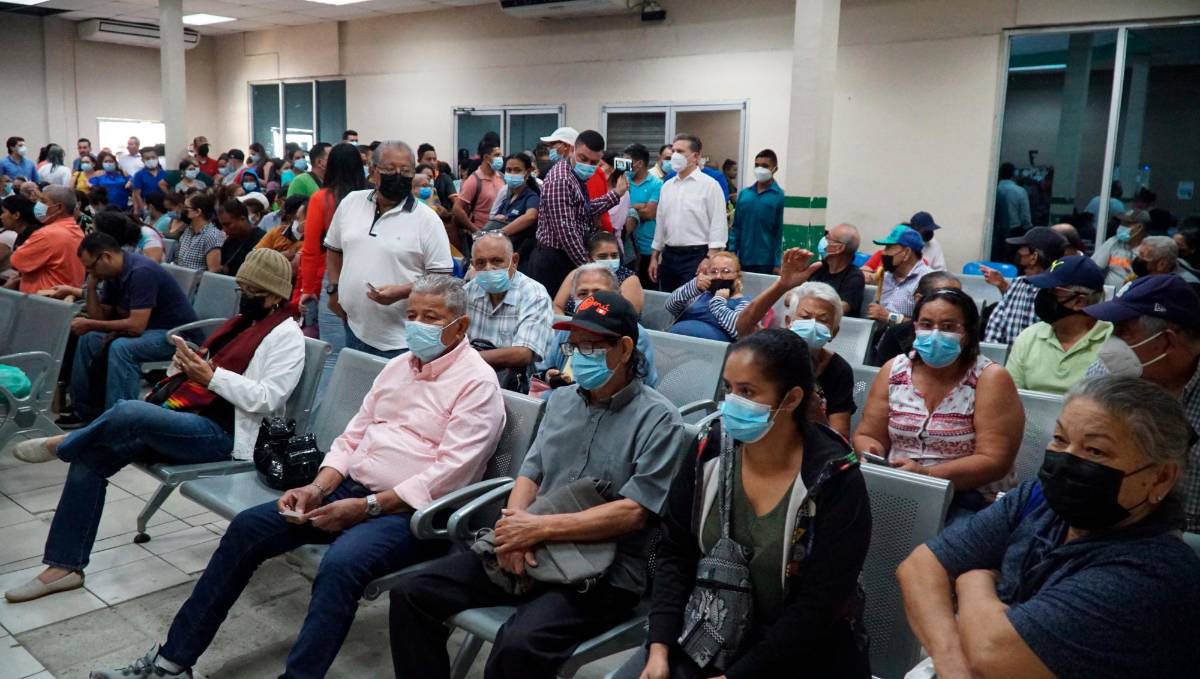 Farmacia del IHSS abrirá los sábados desde mañana