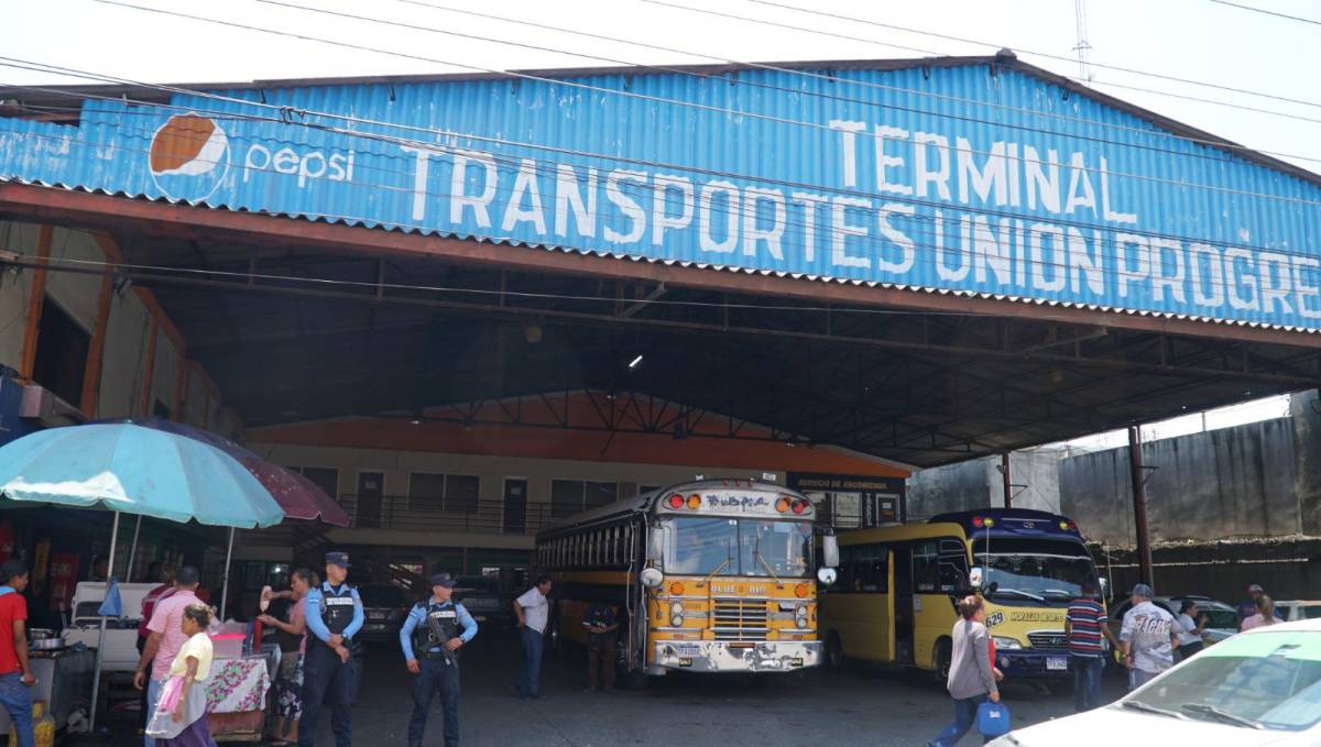 Dos días llevan paralizados buses de la empresa Catisa