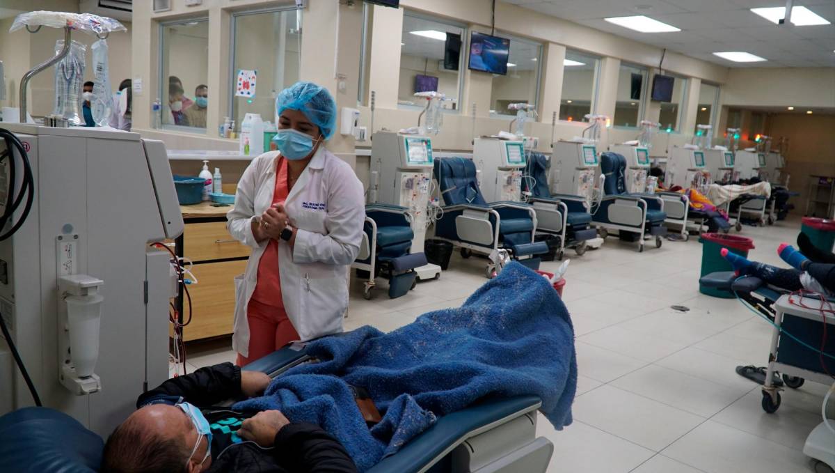 Esta semana llegan máquinas de diálisis