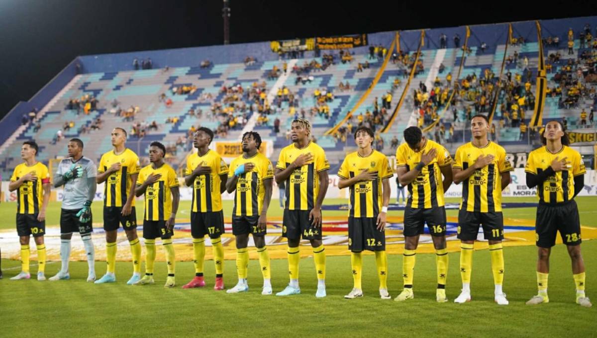 Bailes, locura del Real España, Pavón sorprendió, ¿qué pasó con Tilguath?