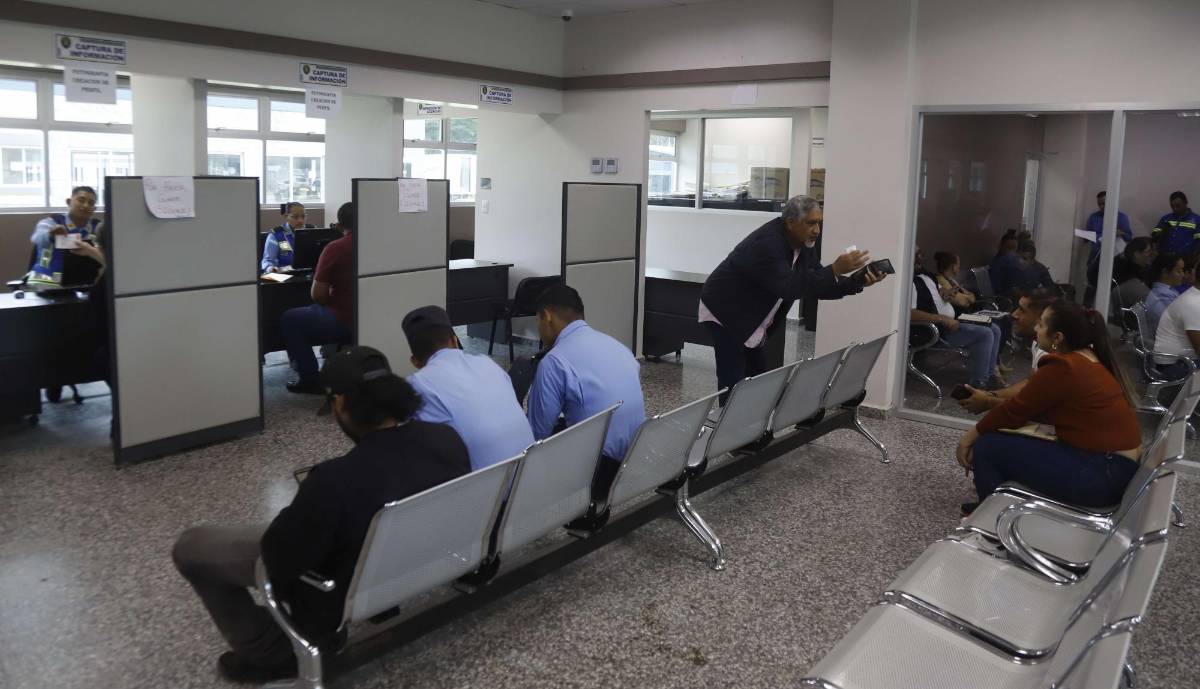 Tránsito retoma sanciones por la licencia vencida