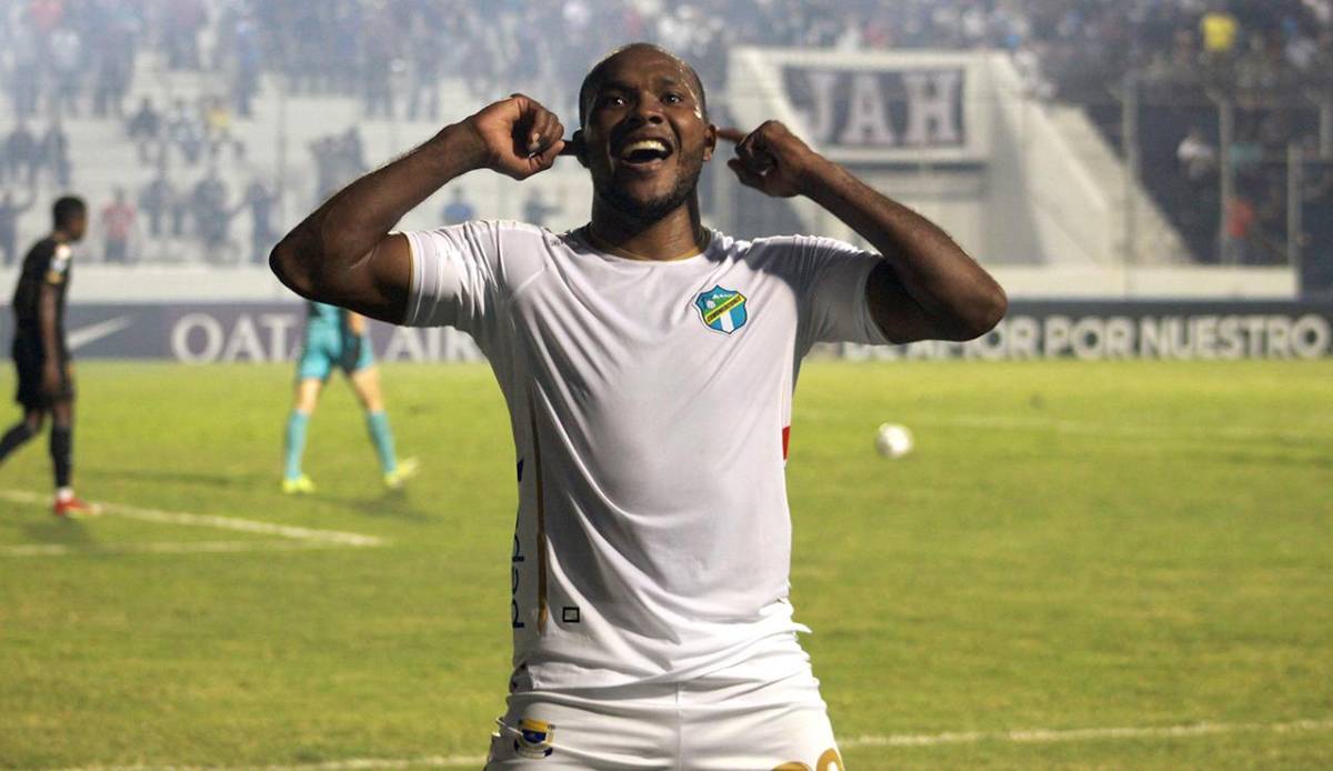 Juan Anangonó, delantero de Ecuador, es nuevo fichaje del Marathón