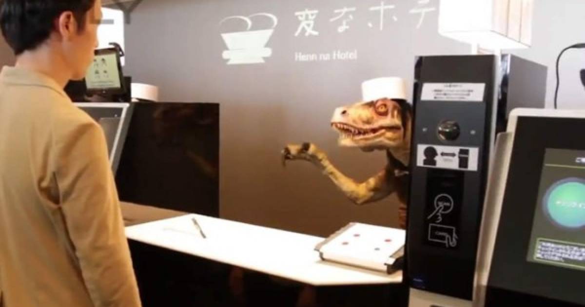 Robots dinosaurios hacen el trabajo de humanos en un hotel - Diario La  Prensa
