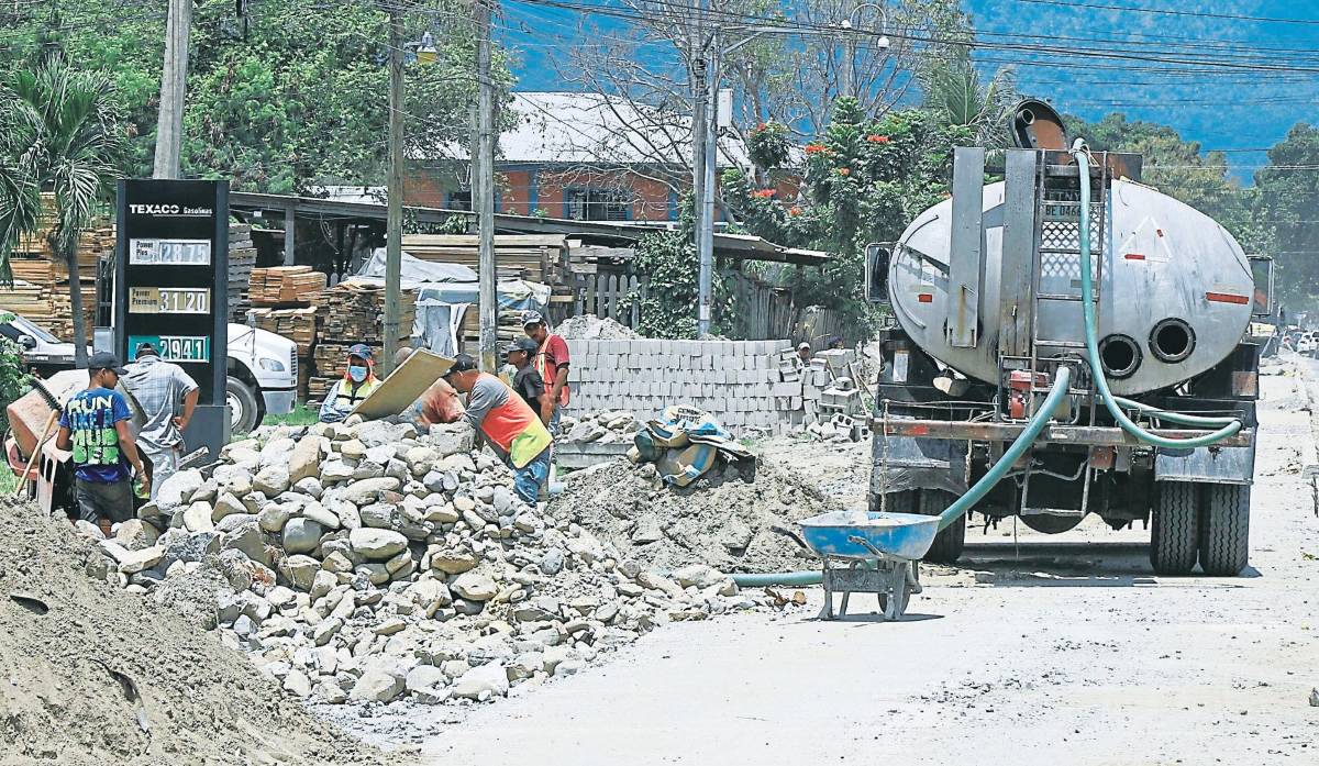 Invierten L28 millones en mejorar calles de Choloma