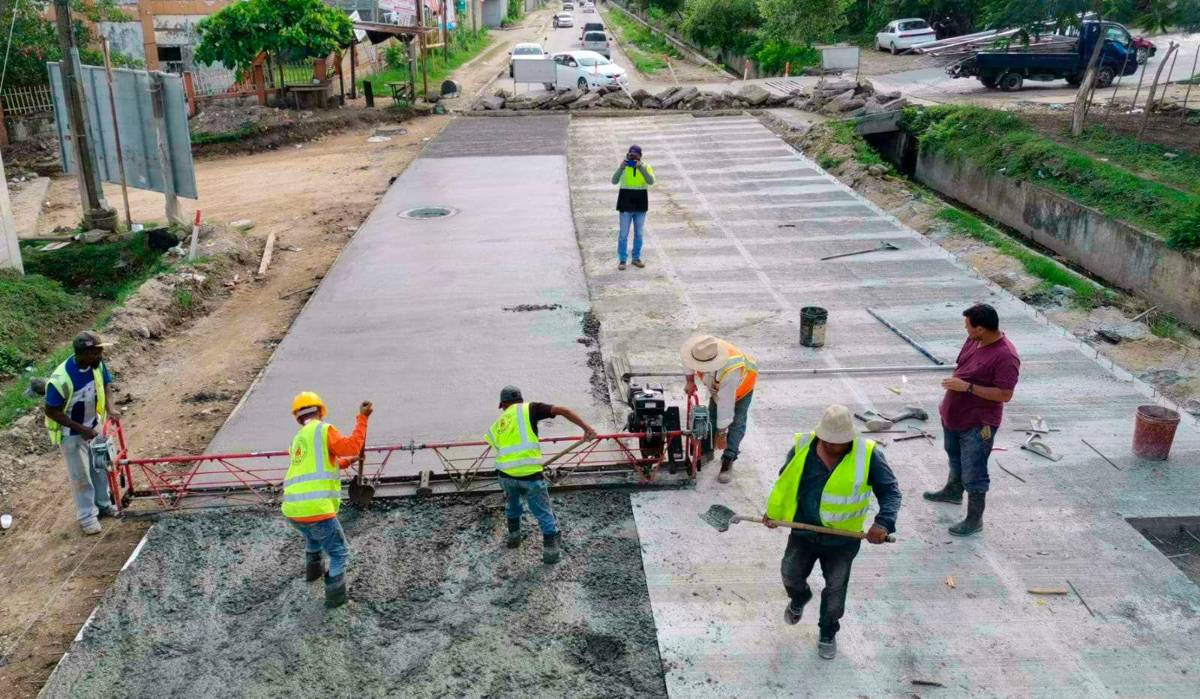 Chamelecón recibe con agrado pavimento en la primera avenida