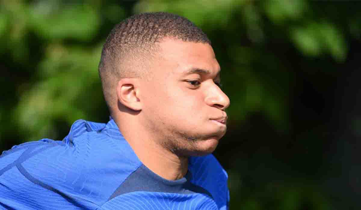 Mbappé lo confirma: No renovará con PSG y se lleva de encuentro al club
