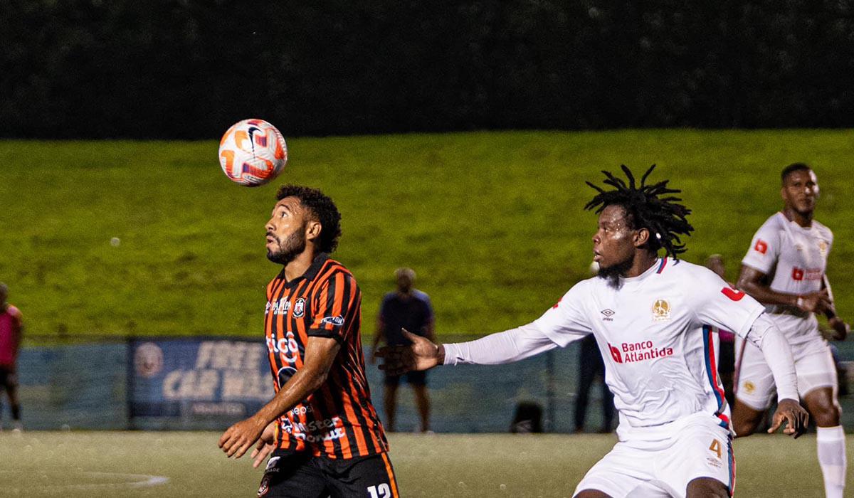 Olimpia le regala triunfo a Pedro Troglio ante Águila en EUA