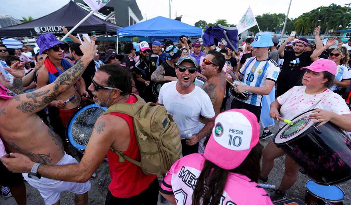 Locura en las afueras del estadio del Inter Miami en la previa de la presentación de Lionel Messi con el equipo de la MLS.