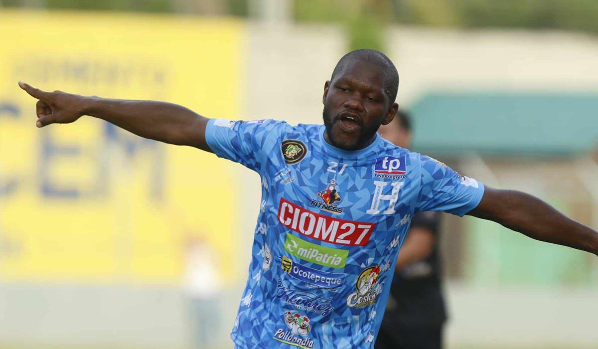 Tyson Núñez le deja contundente mensajes a seleccionados hondureños