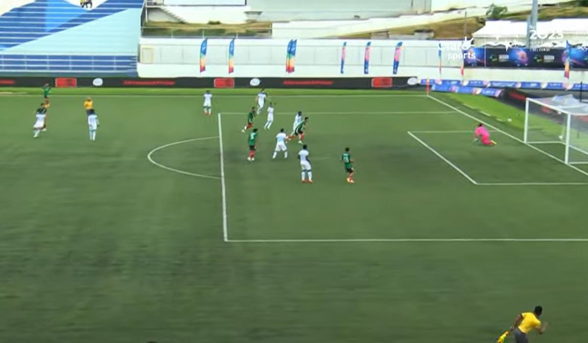 Video: El terrible error de Juergen García en el Honduras- México