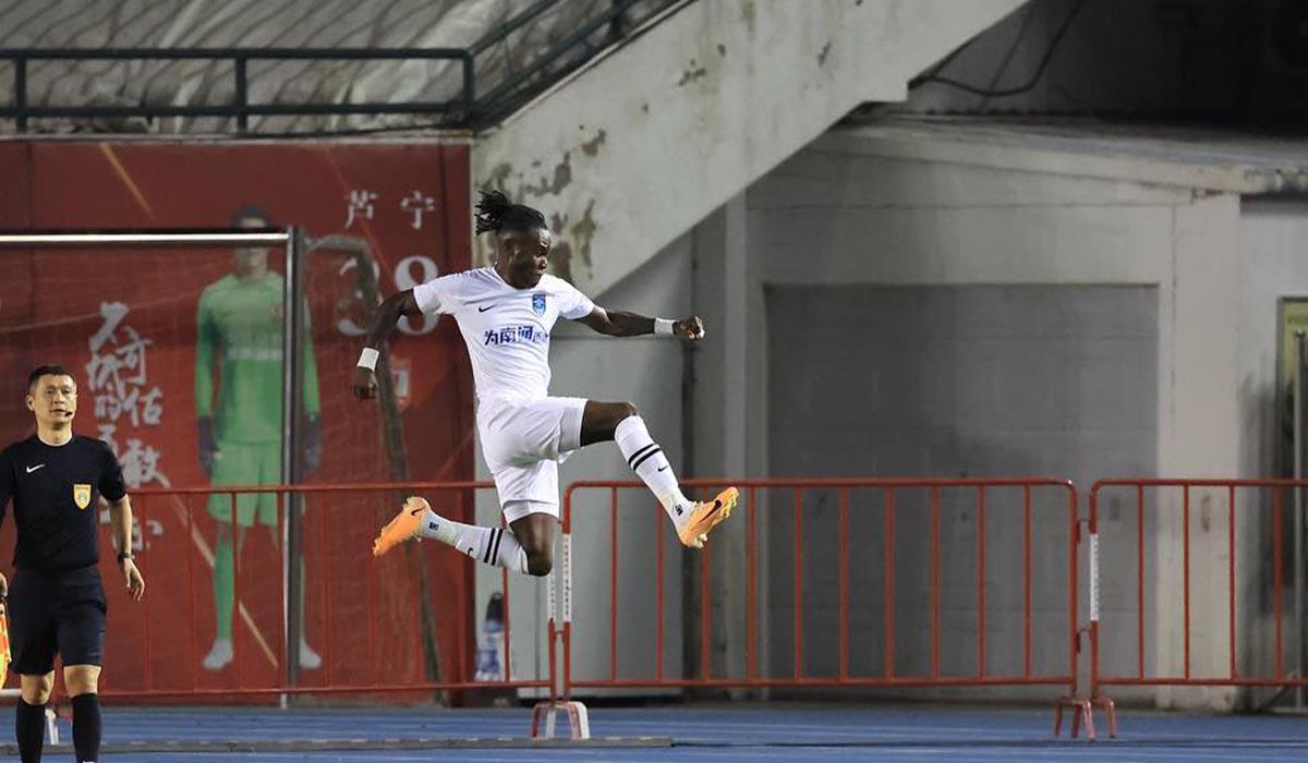 Rubilio Castillo no para y volvió a marcar en el fútbol de China