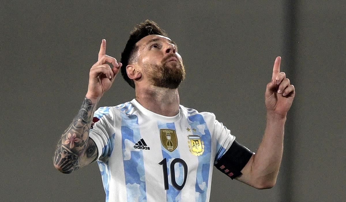 La celebración de Messi tras marcar el primer gol del partido.