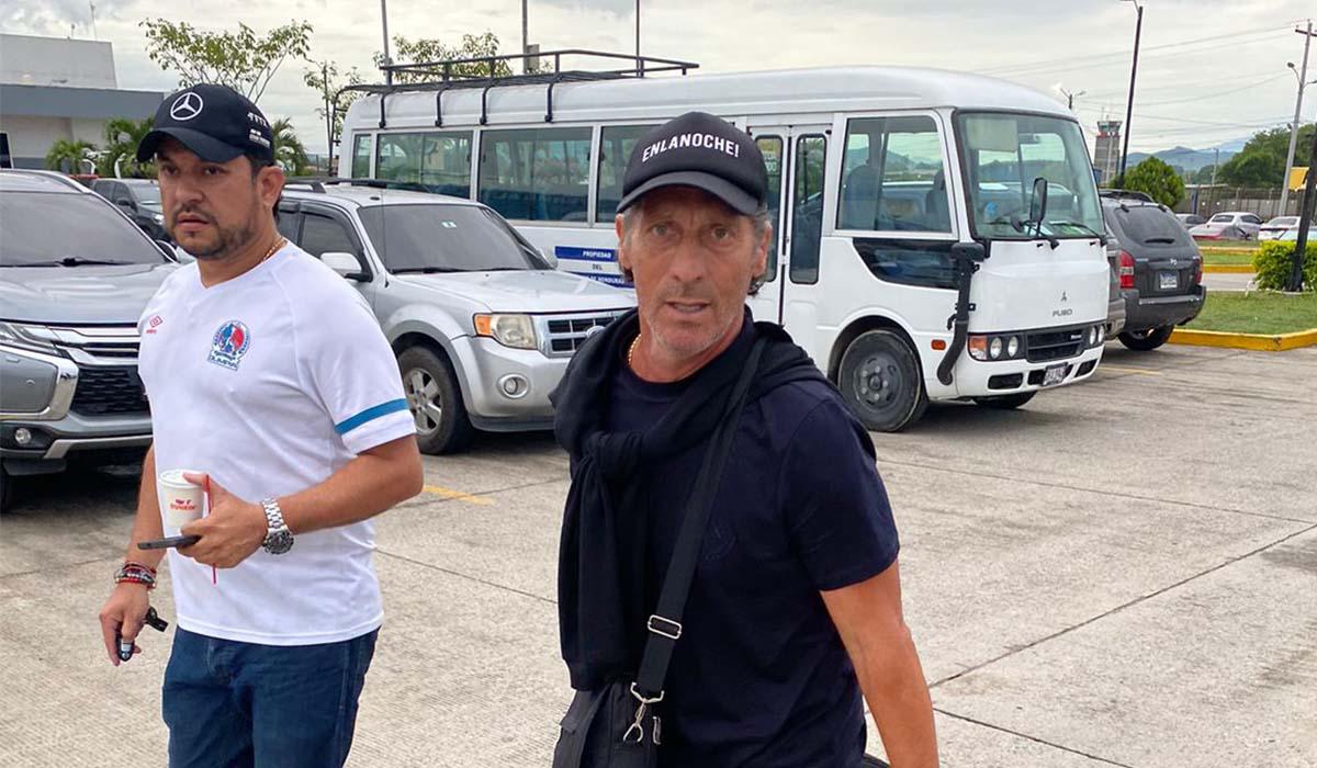 Pedro Troglio le pone fin a sus vacaciones y está de regreso en Honduras