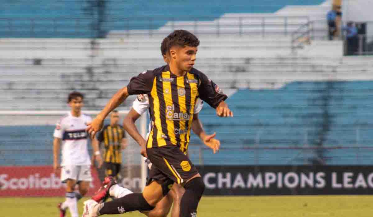 ¡Club de la primera división de España quiere fichar a Roberto Osorto!