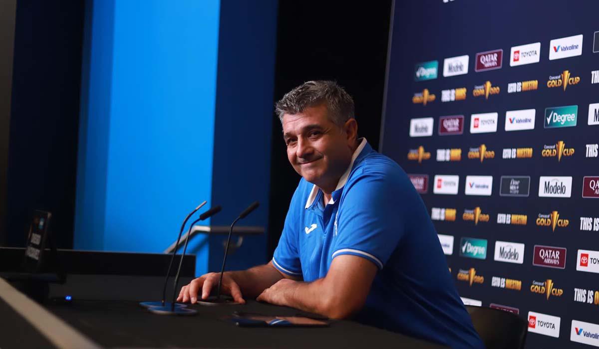 ¿Cree que debe seguir? Diego Vázquez responde sin tapujos