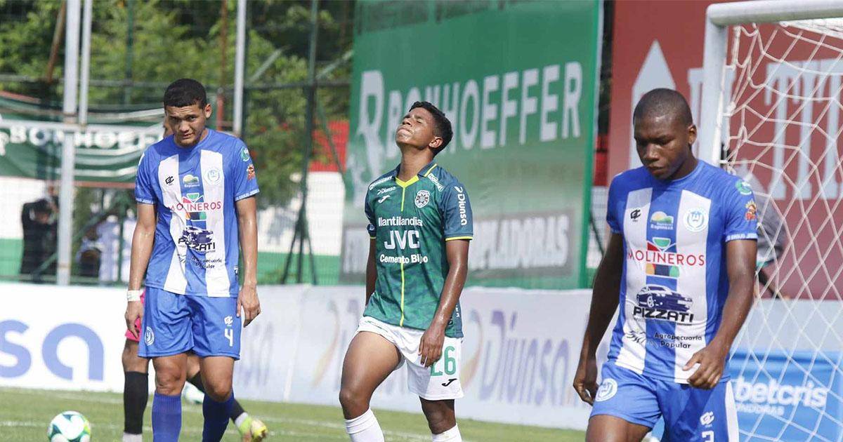 Marathón está perdonando al Victoria Marathón está perdonando al Victoria