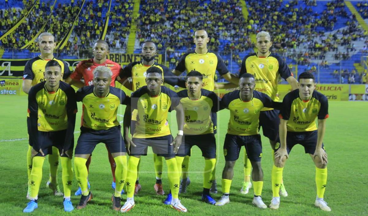El 11 titular del Real España que se impuso ante Platense en el estadio Morazán.