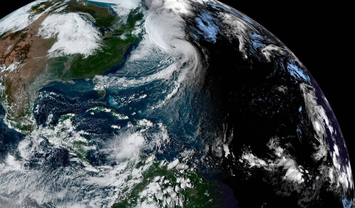 EEUU: extienden estado de emergencia a toda Florida ante paso de tormenta Ian