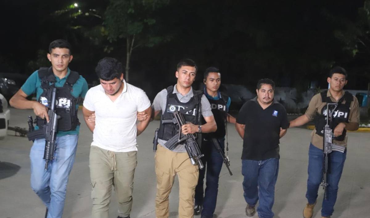 Caen más presuntos autores del asesinato de la dirigente Karla Vigil