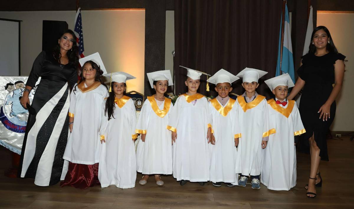 La Escuela e Instituto Golden Legacy realiza los actos de graduación de sus estudiantes