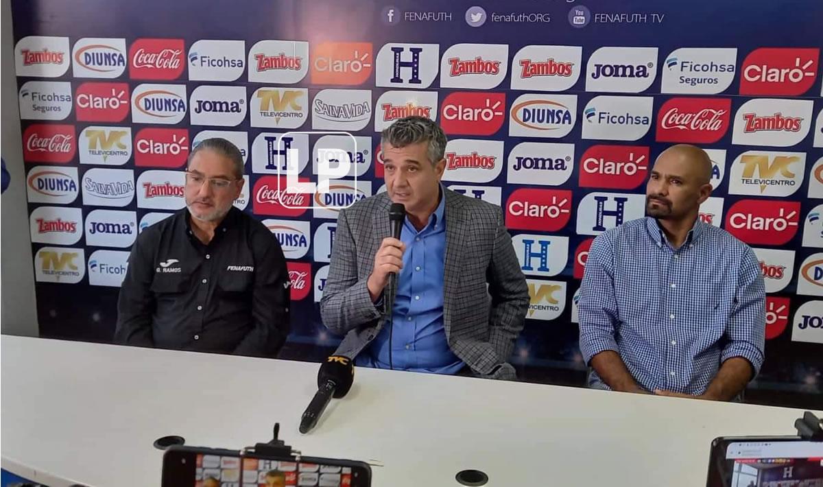 Diego Vázquez en su primera conferencia de prensa como seleccionador de Honduras.