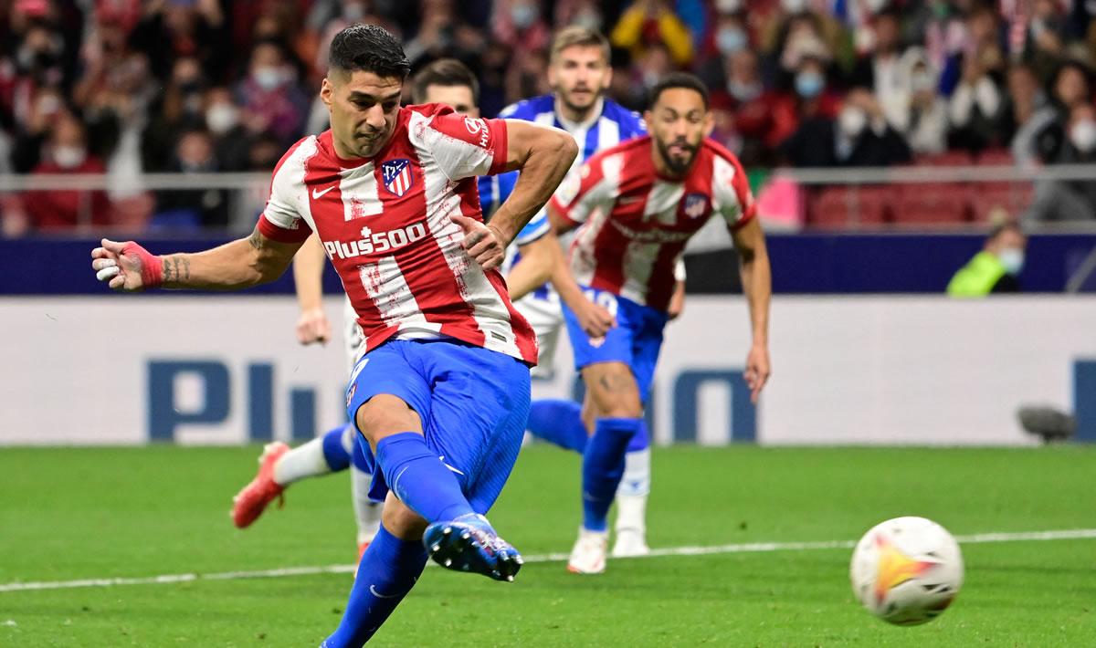 Con este lanzamiento de penal, Suárez salvó de la derrota al Atlético.