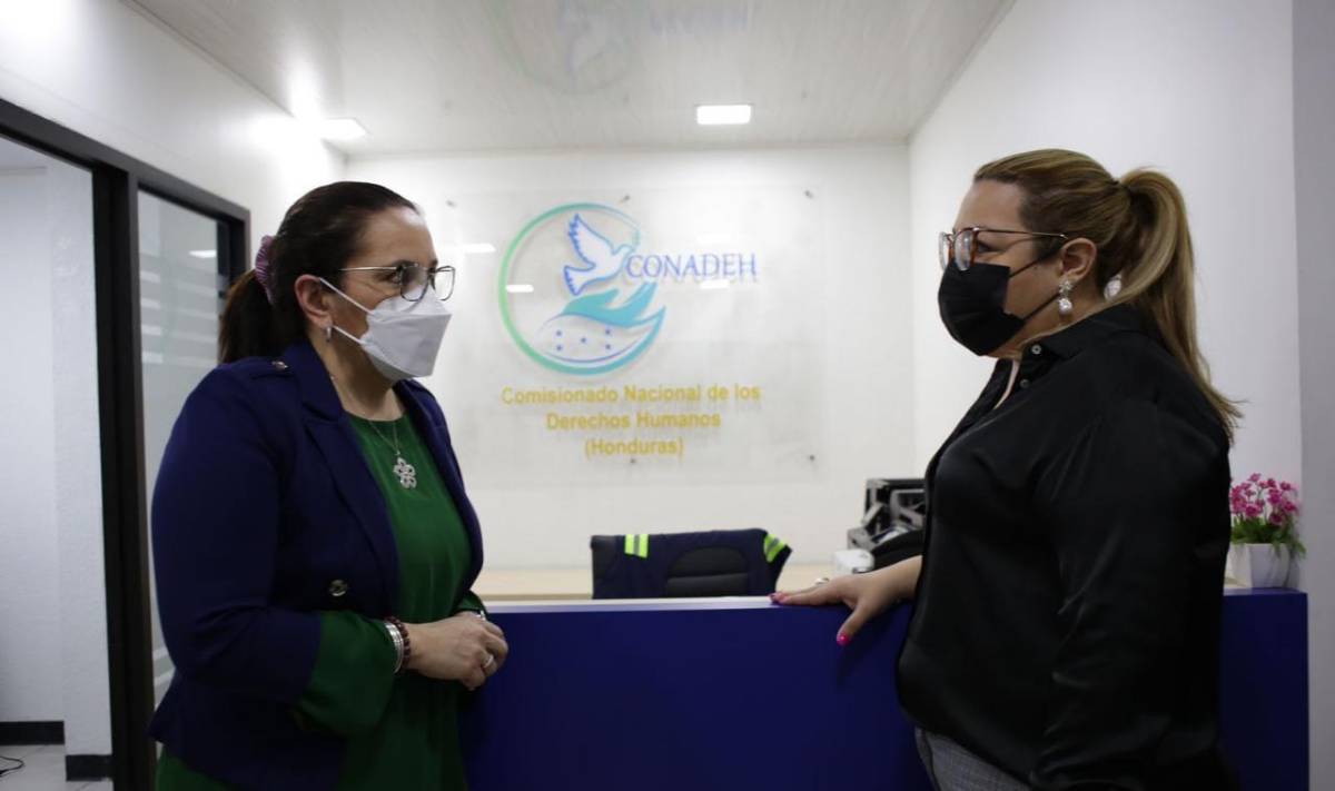 “Es una venganza de los narcotraficantes”: Ana García de Hernández presenta denuncia ante el Conadeh