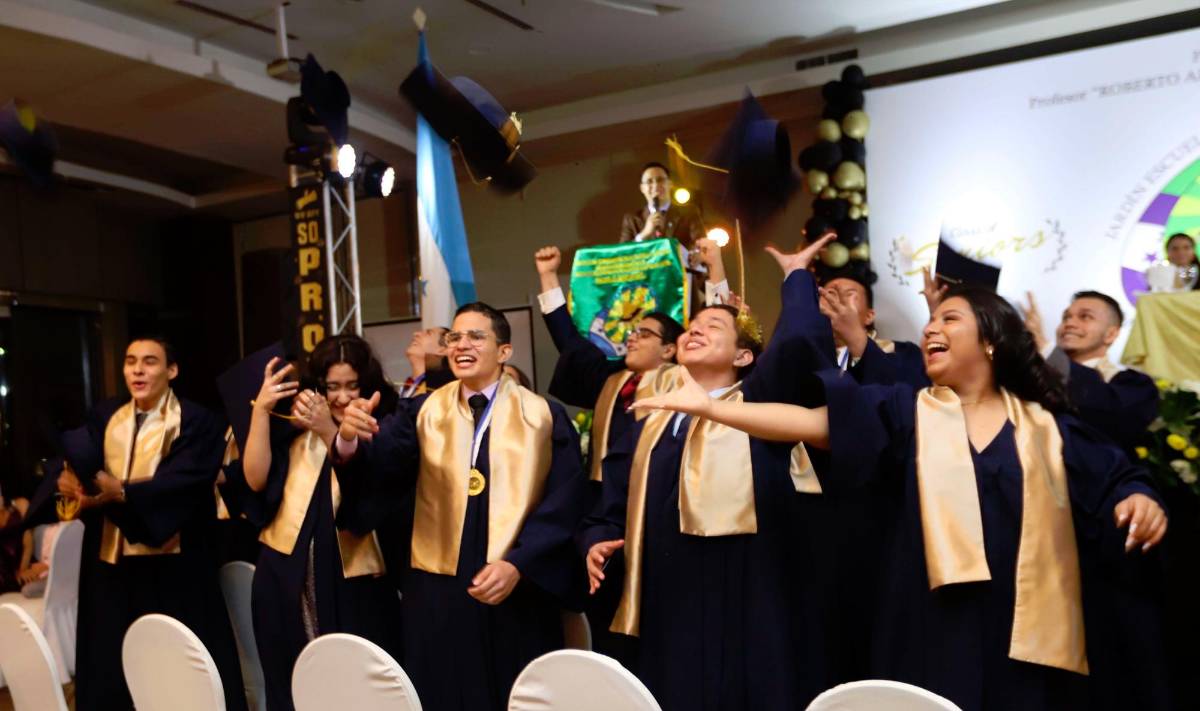 El Instituto Bilingüe Pablo Menzel celebra a sus recién graduados