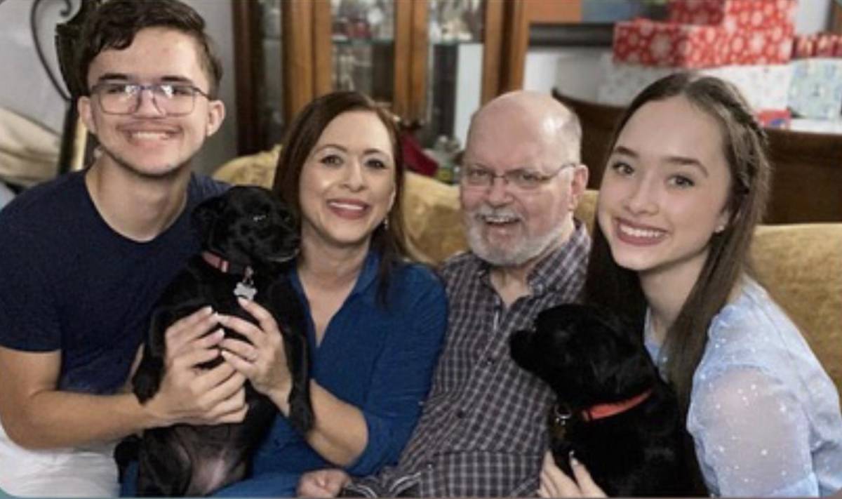 Neida Sandoval depositará cenizas de su esposo en zona central de Honduras