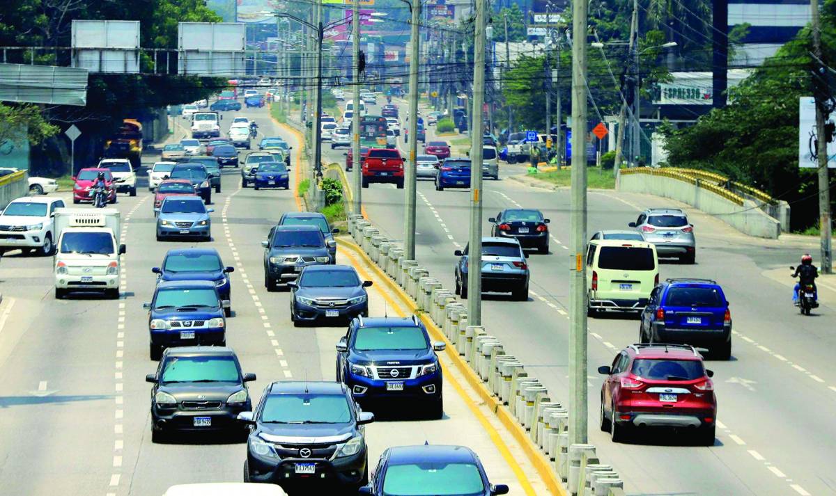Más de 75,400 vehículos se sumaron al caos vial de San Pedro Sula