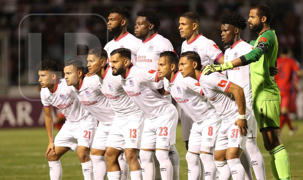 El 11 titular del Olimpia que mandó a la cancha Pedro Troglio.