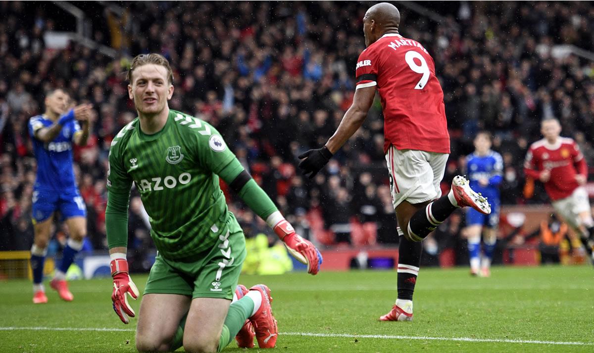 Anthony Martial celebrando el 1-0 del United.