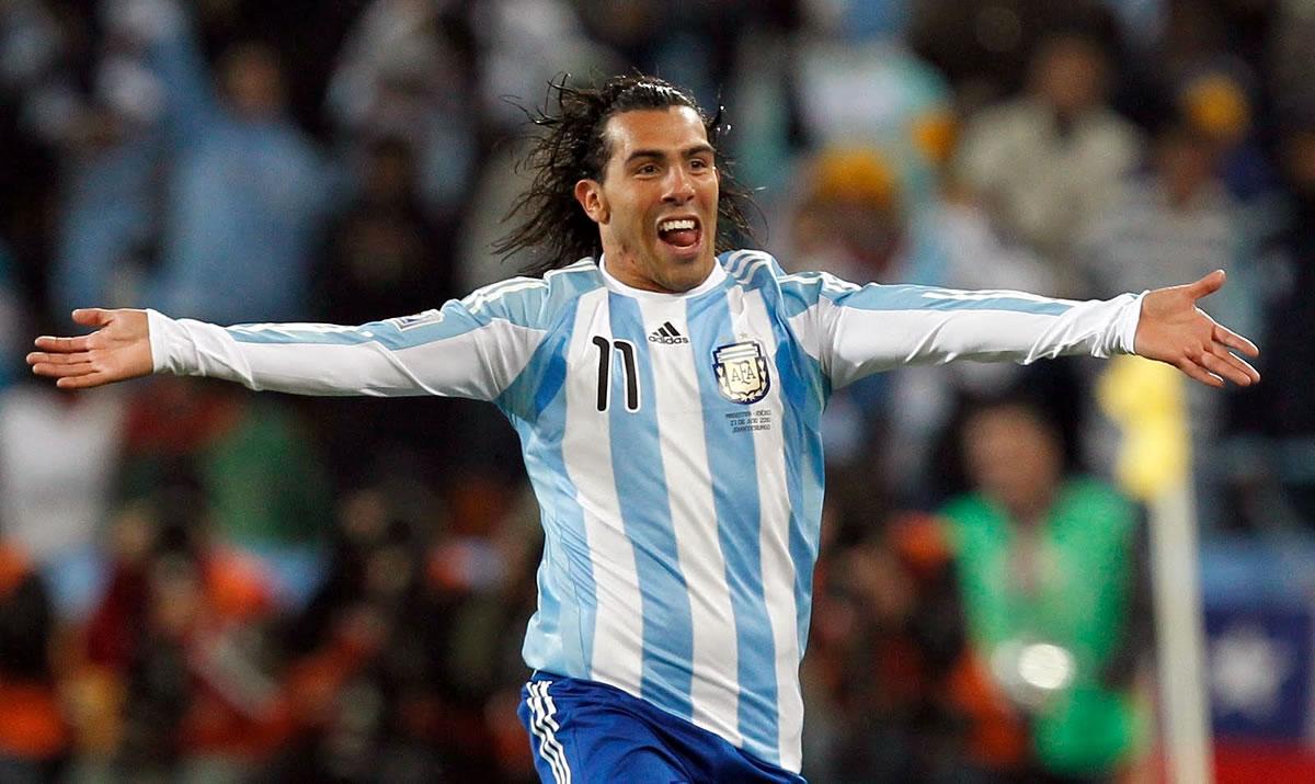 El delantero vistió la camiseta de la selección argentina.