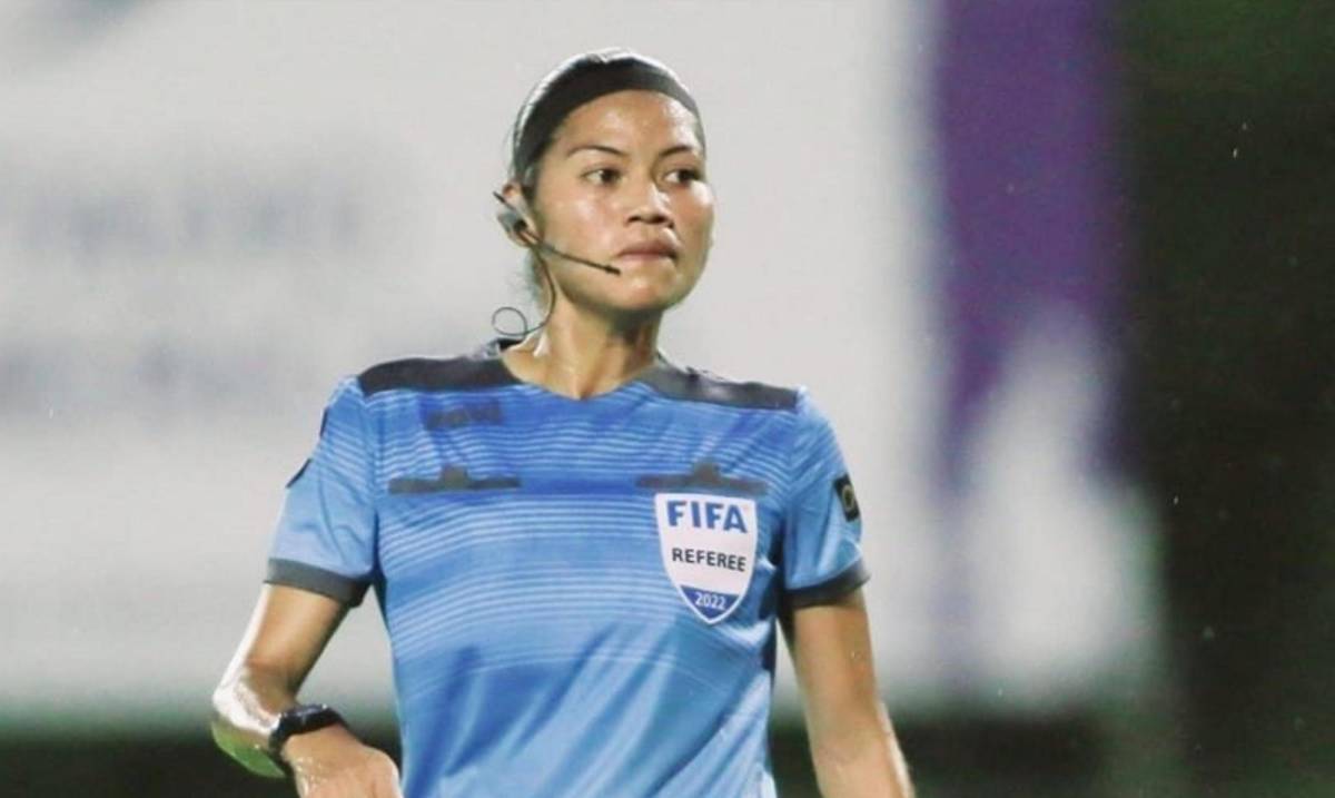 Merlin Soto, la segunda mujer en dirigir un partido en la Liga Nacional de Honduras