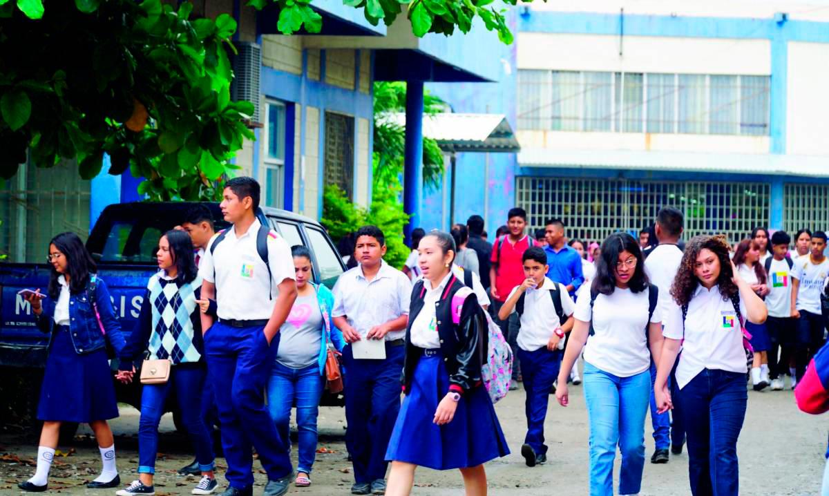 Educación se prepara para      el cierre del año lectivo 2024