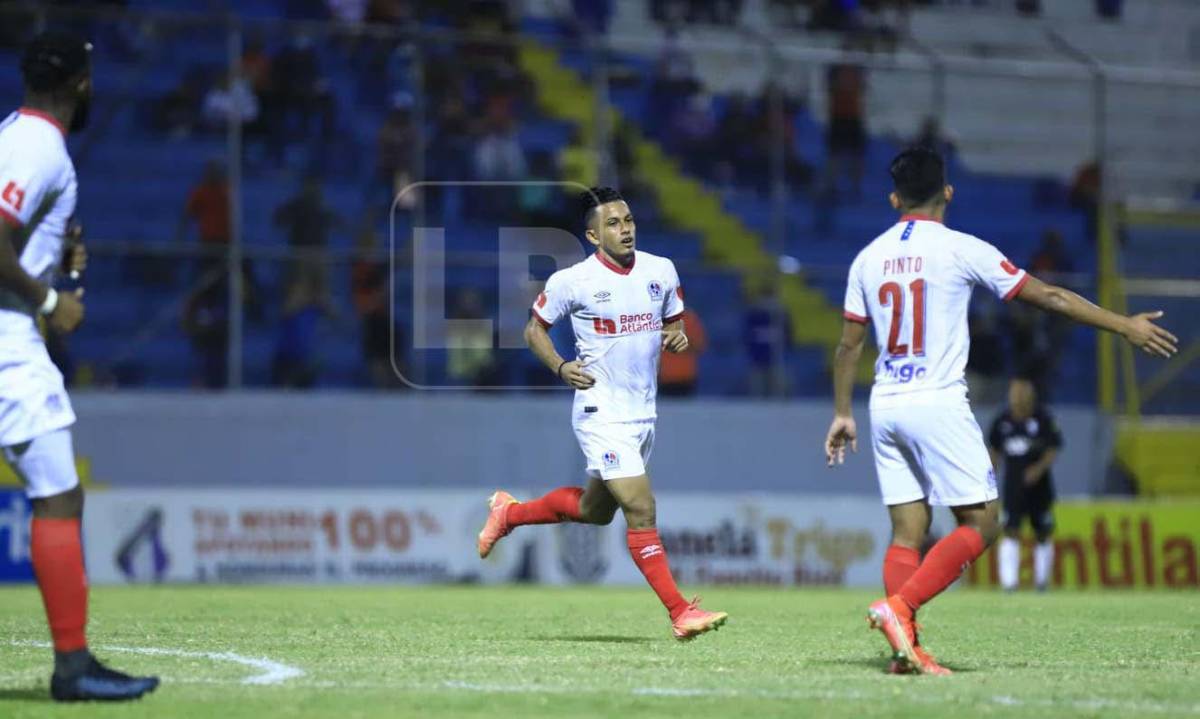 Edwin Rodríguez se encargó de anotar el 2-0 definitivo del Olimpia.