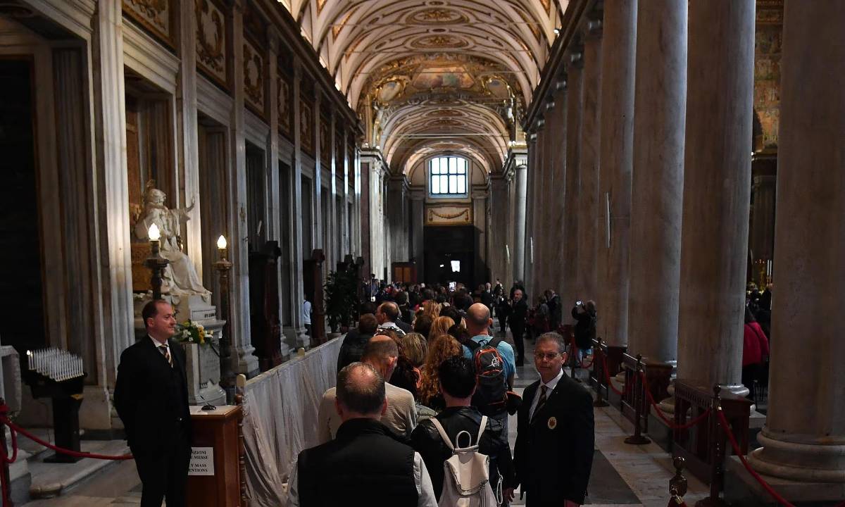 Las primeras imágenes de la tumba de Francisco en la basílica Santa María la Mayor