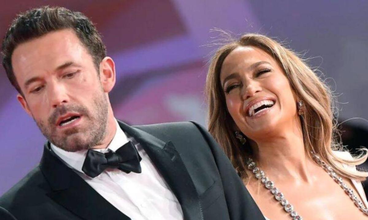 Ben Affleck y Jennifer López hipotecan mansión por 20 millones de dólares