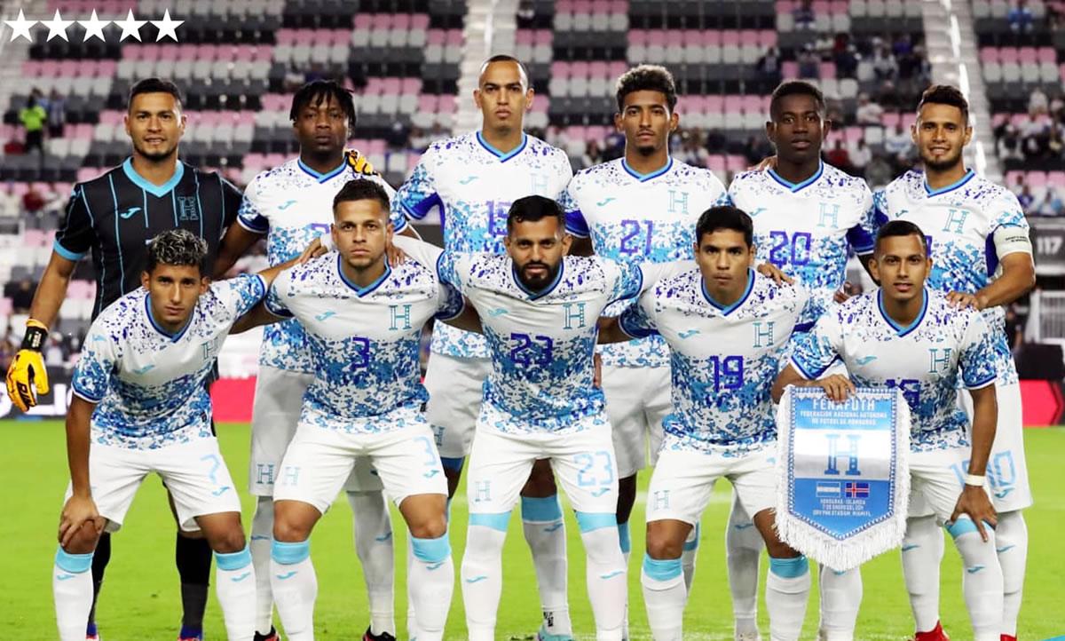 Douglas Martínez fue titular en el amistoso de la Selección de Honduras contra Islandia.