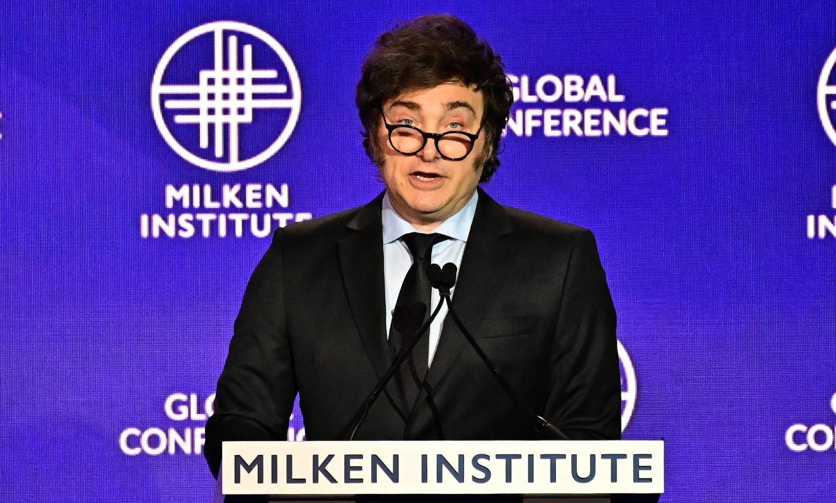 Ministro español admite su “error” por sugerir que Milei se drogaba