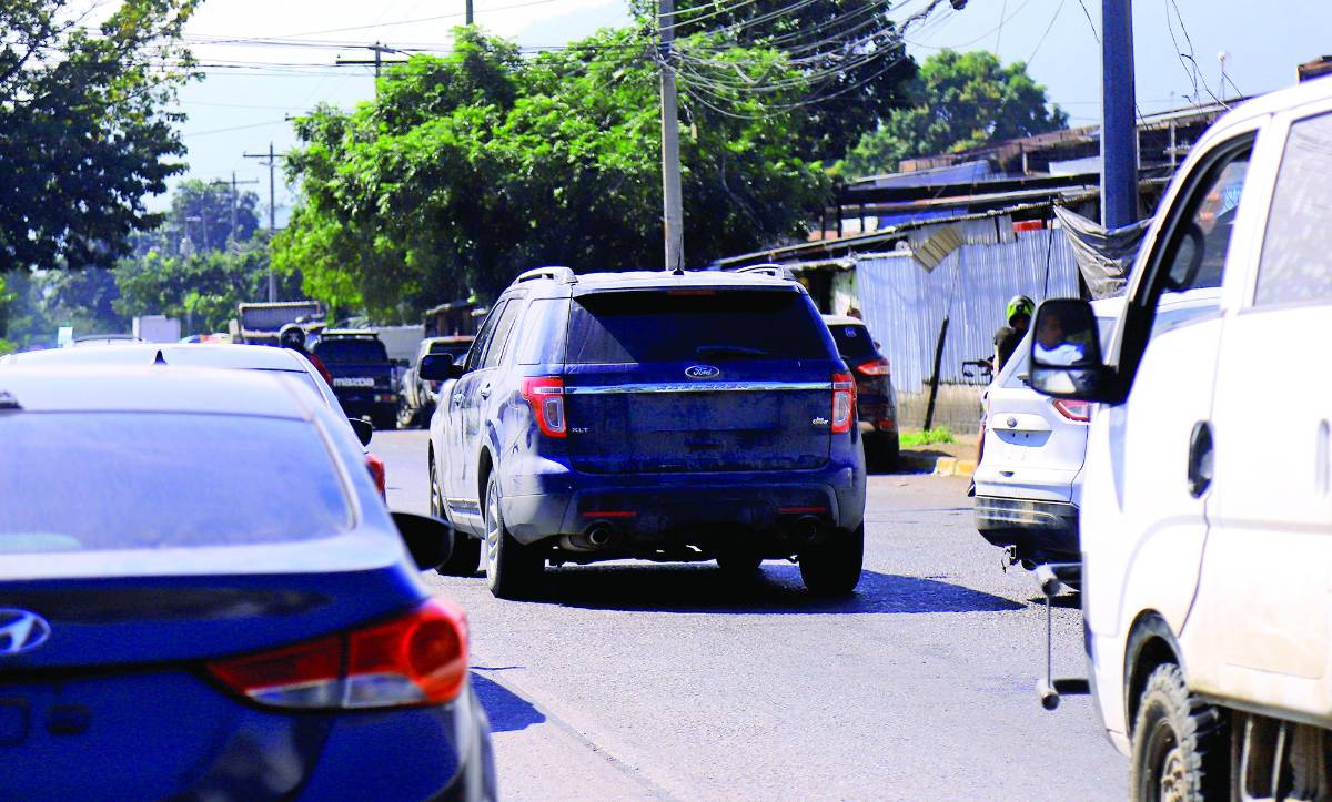 La falta de placas de carro aumenta la inseguridad en la ciudadanía