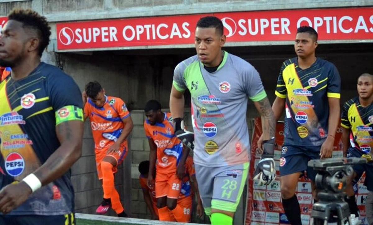 Denovan Torres cuenta por qué rechazo dos veces a Olimpia y recadito a la Selección