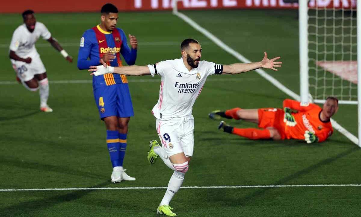 Karim Benzema, una de las figuras en los últimos clásicos.