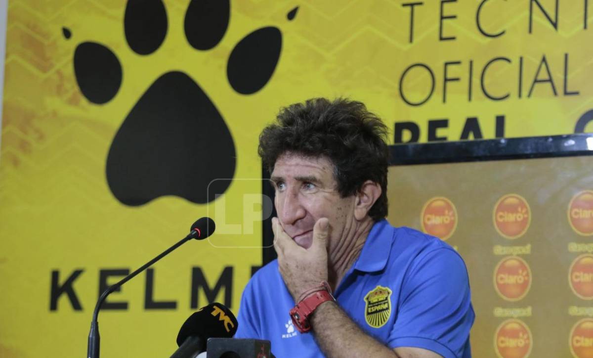 Héctor Vargas tras fallas de Pedro Báez: “Tiene que mejorar como todos los delanteros que tienen esa falencia de gol”