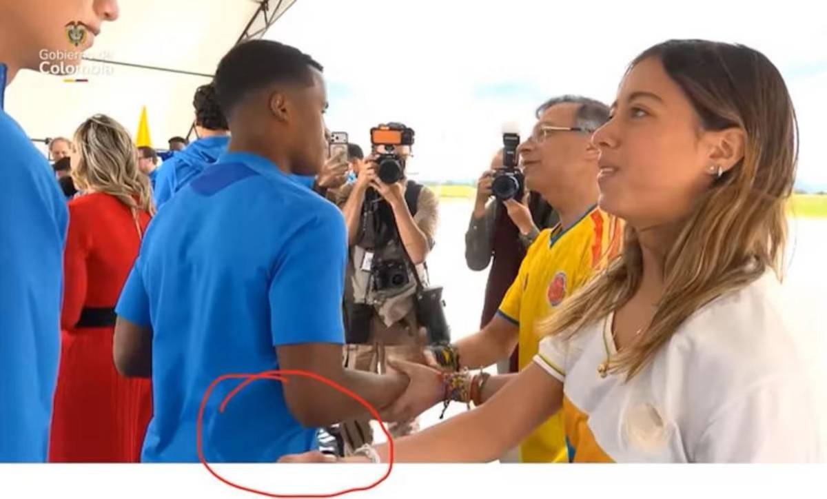James Rodríguez protagoniza escándalo en Colombia: Tan machito con una niña...